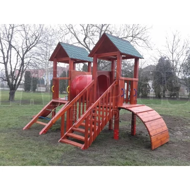 Plútó mászóvár csőalagúttal